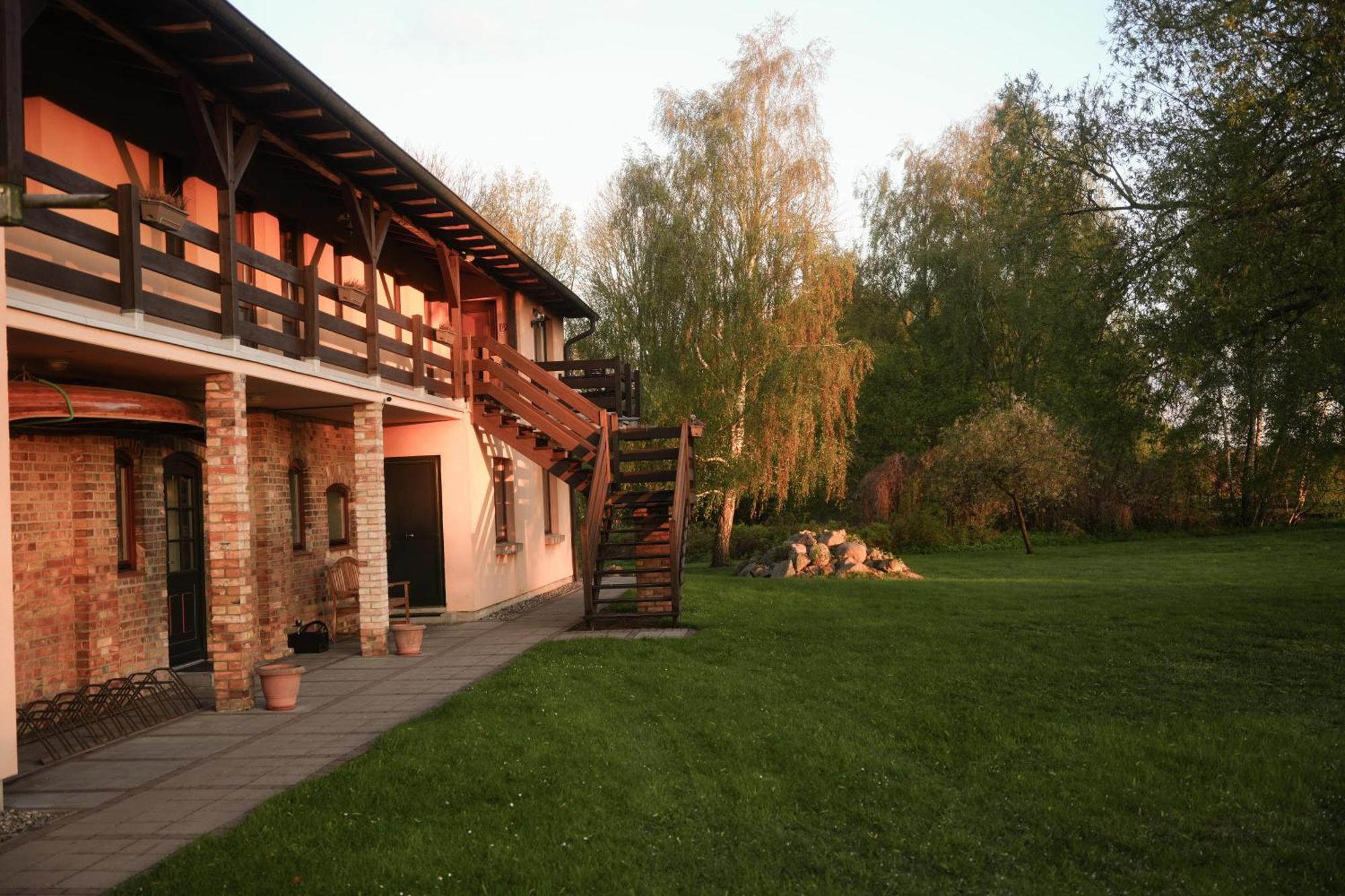 Gaestehaus Baerenhof Barkhagen Exterior foto